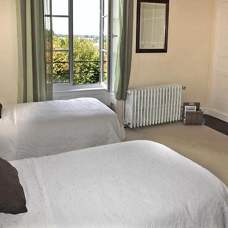 Le Presbytere Bed & Breakfast Saint-Bomer-les-Forges Exterior photo