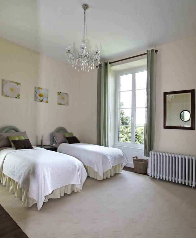 Le Presbytere Bed & Breakfast Saint-Bomer-les-Forges Exterior photo